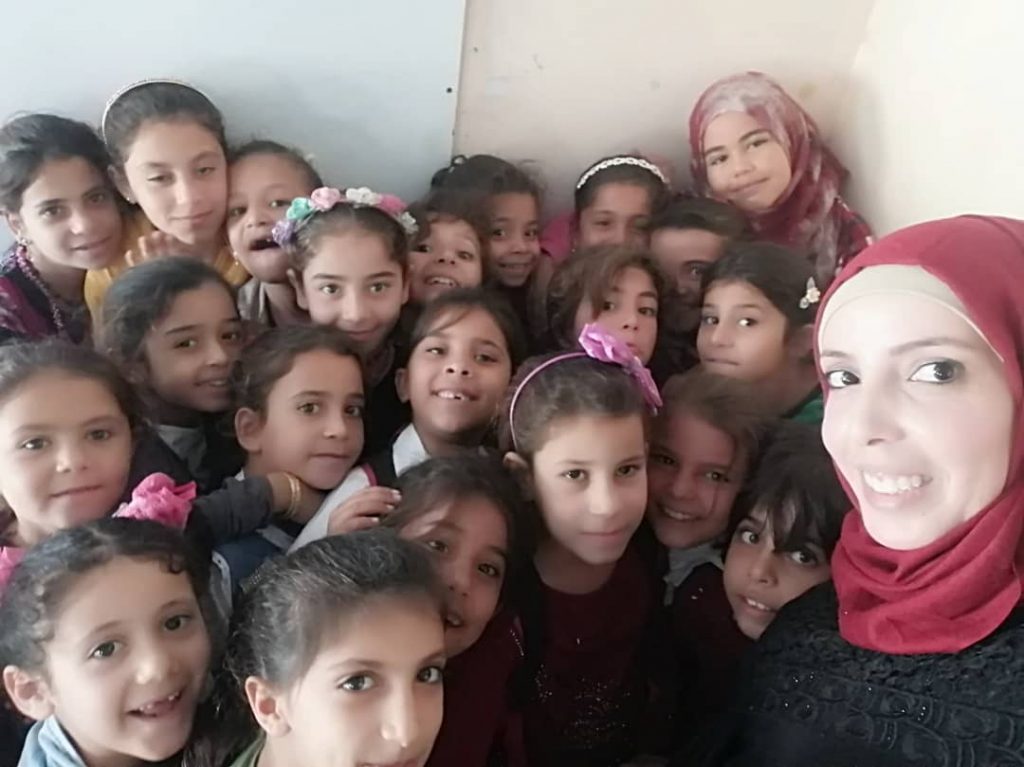 Inspiring-Story-of-Ghaida-Hussein_Finding-Solutions-for-Syrian-Refugee-Crisis_School-for-kids_Save-The-Children_MadameSuccess